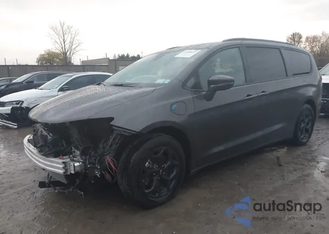 2022 Chrysler Pacifica Hybrid Touring L z USA, uszkodzony, nr VIN 2C4RC1L78NR200165